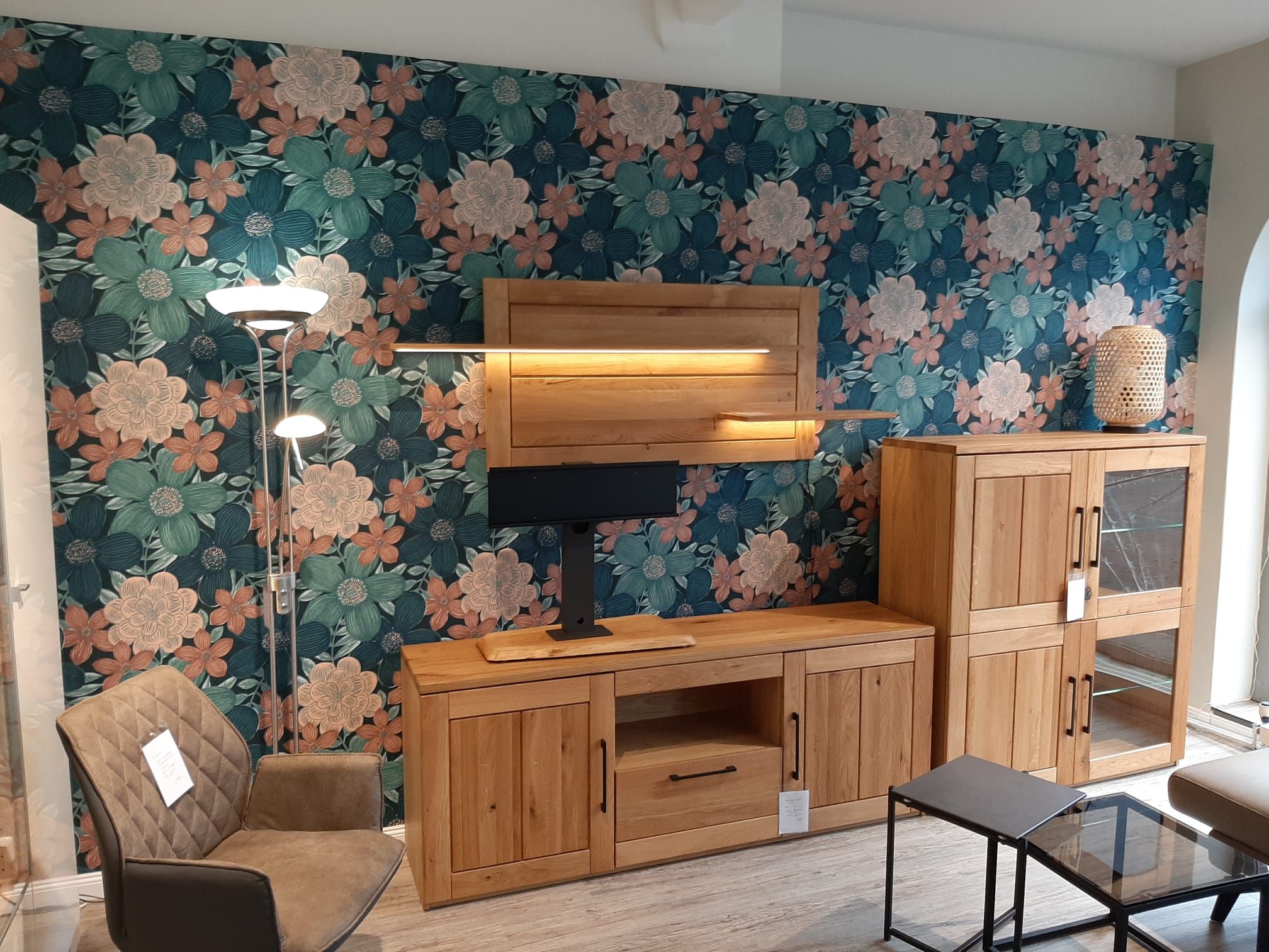 Maler- & Tapezierarbeiten